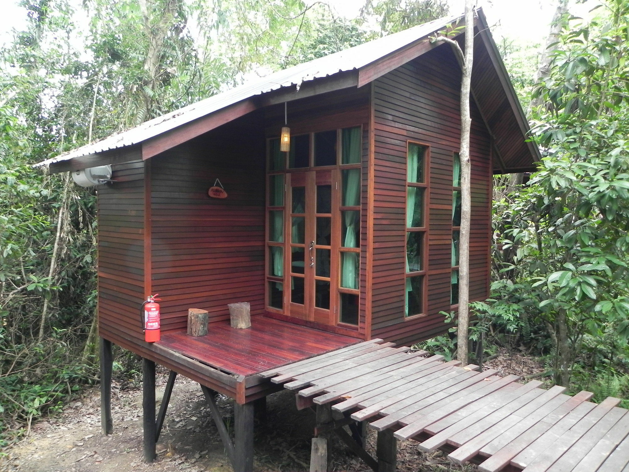 Borneo Natural Sukau Bilit Resort מראה חיצוני תמונה