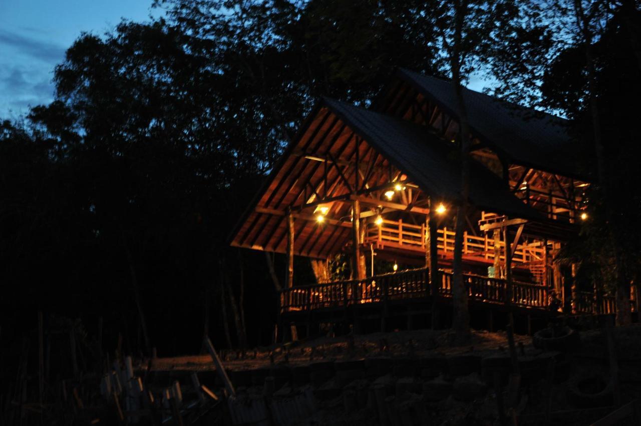 Borneo Natural Sukau Bilit Resort מראה חיצוני תמונה